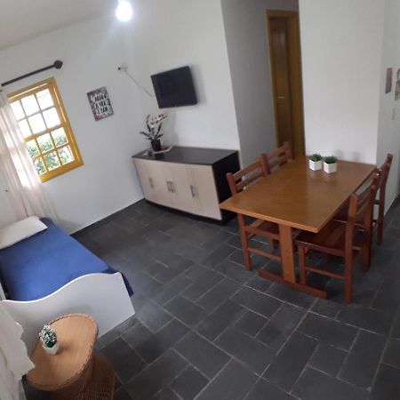 Residencial Colonial Amarelo A 150M Da Praia De Mariscal Lejlighedshotel Bombinhas Eksteriør billede